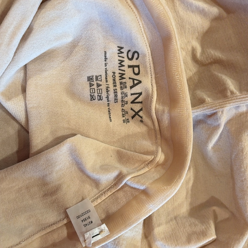 Spanx Higher Power Short size M color soft nude Comes with no box looks clean. - Picture 6 of 9